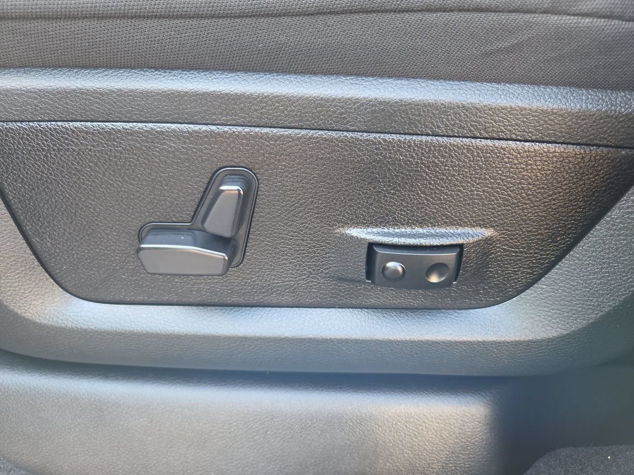 Used 2025 RAM 2500 Big Horn AWD/4WD image 21