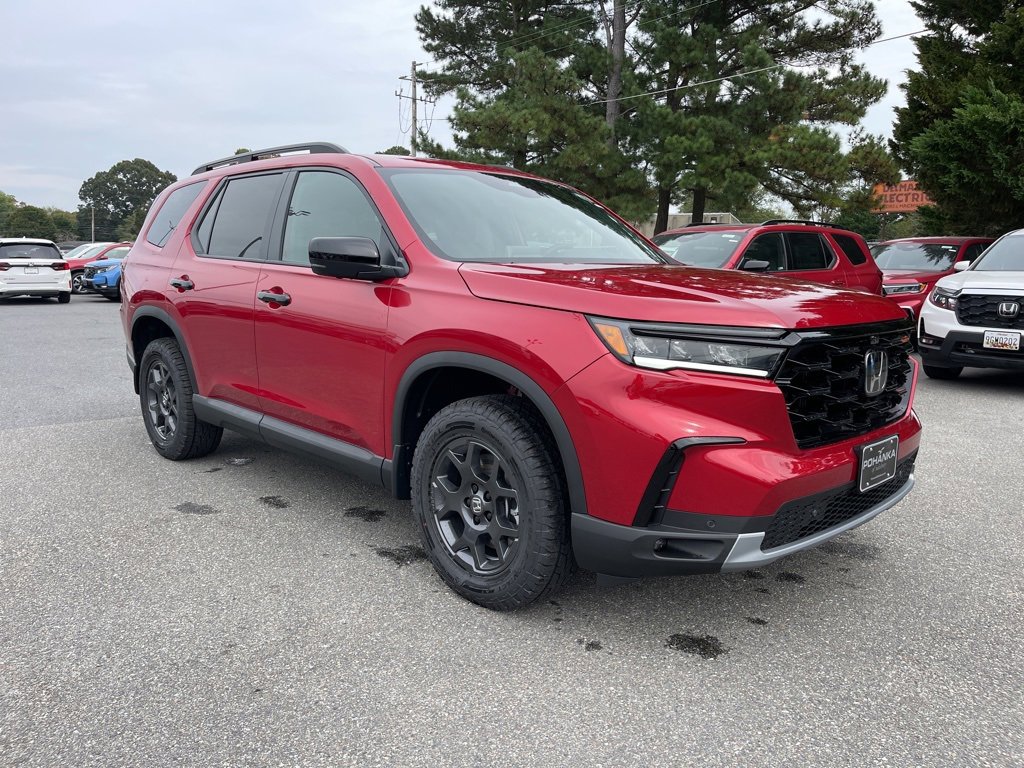 New 2025 Honda Pilot TrailSport image 4