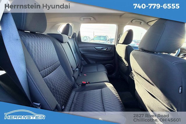 Used 2017 Nissan Rogue S image 25