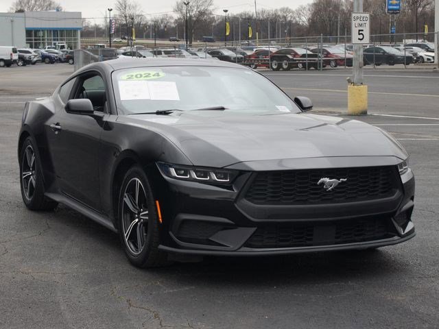 Used 2024 Ford Mustang Premium image 17