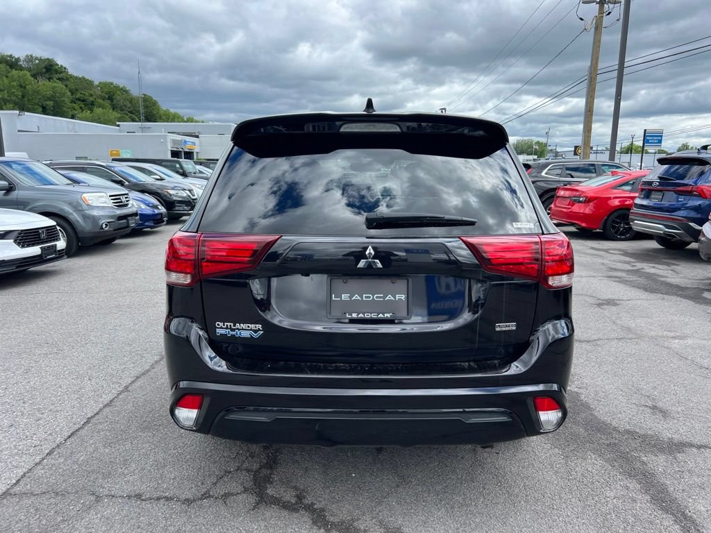 Used 2022 Mitsubishi Outlander GT AWD/4WD image 4