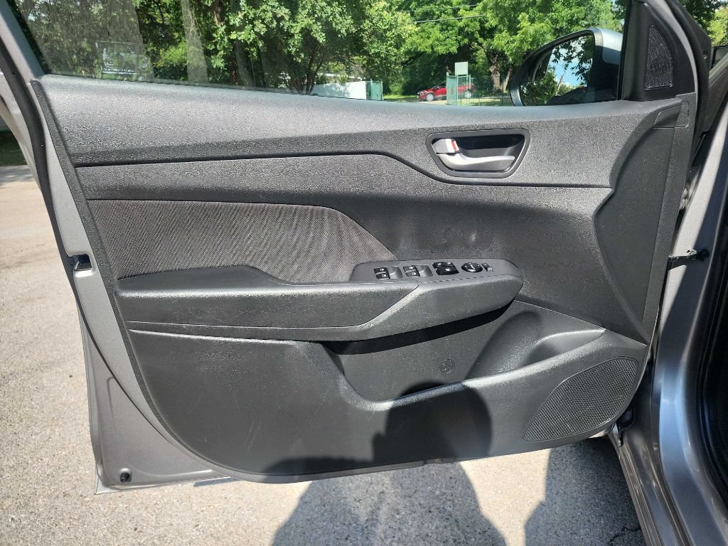 Used 2021 Hyundai Accent SEL FWD image 8