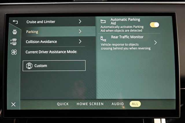 Used 2025 Land Rover Range Rover Sport SE AWD/4WD image 87
