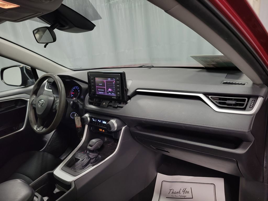 Used 2021 Toyota RAV4 LE image 24