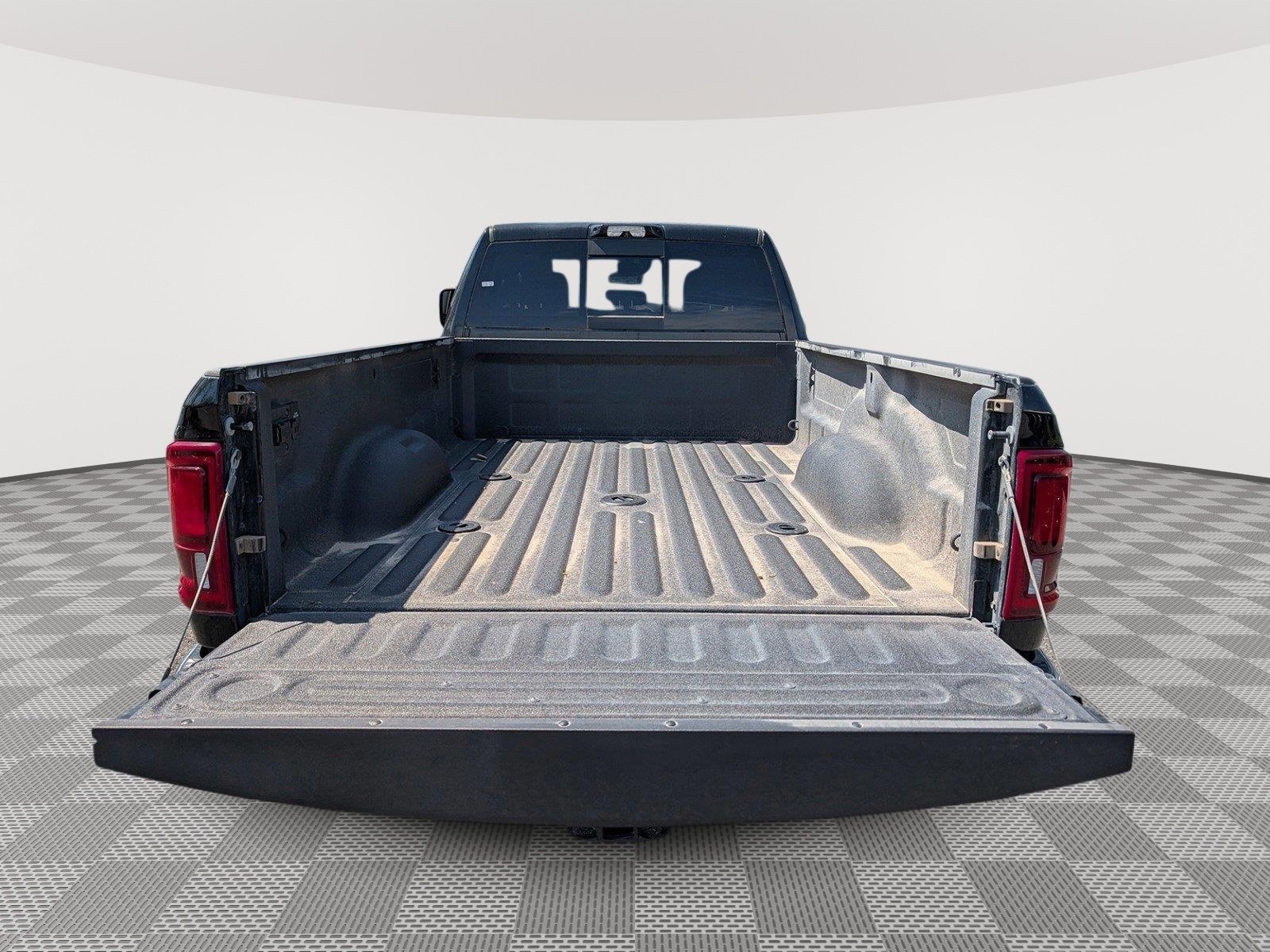 New 2025 RAM 2500 Tradesman AWD/4WD image 9