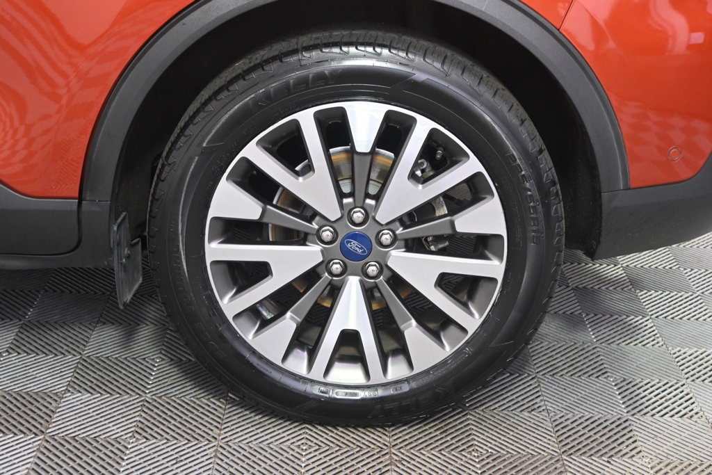 Used 2020 Ford Escape Titanium AWD/4WD image 20