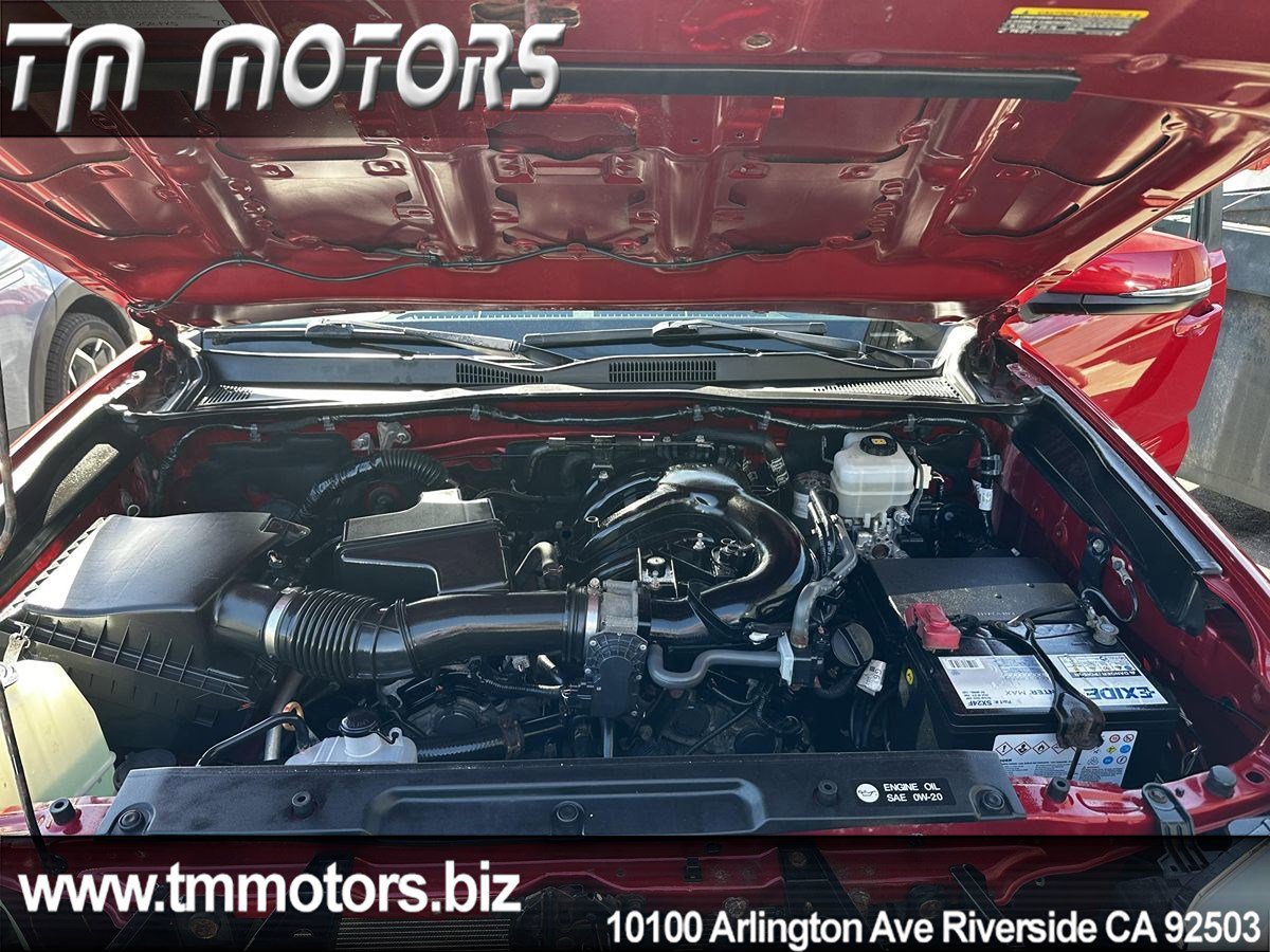 Used 2019 Toyota Tacoma TRD Off-Road image 24