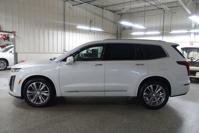 Used 2021 Cadillac XT6 Premium Luxury AWD/4WD image 4