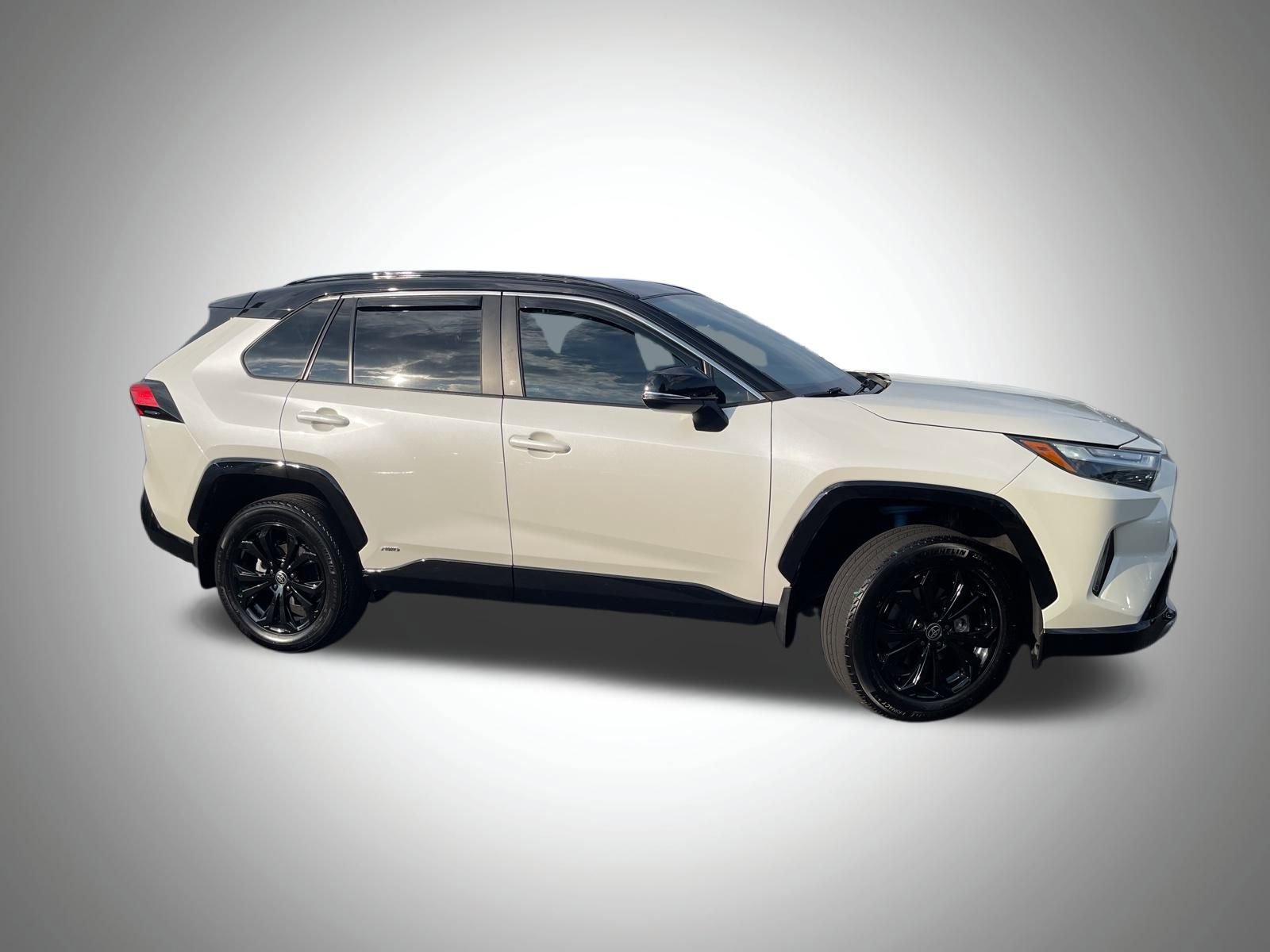 Used 2022 Toyota RAV4 XSE image 14