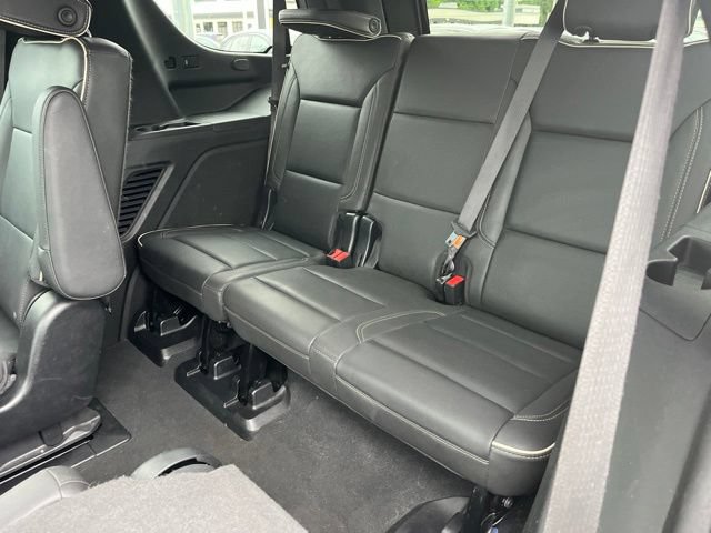 Used 2023 GMC Yukon SLT AWD/4WD image 13