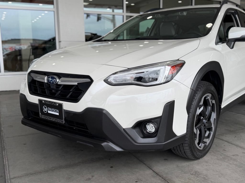 Used 2021 Subaru Crosstrek 2.5i Limited w/ Moonroof Package 2 AWD/4WD image 3