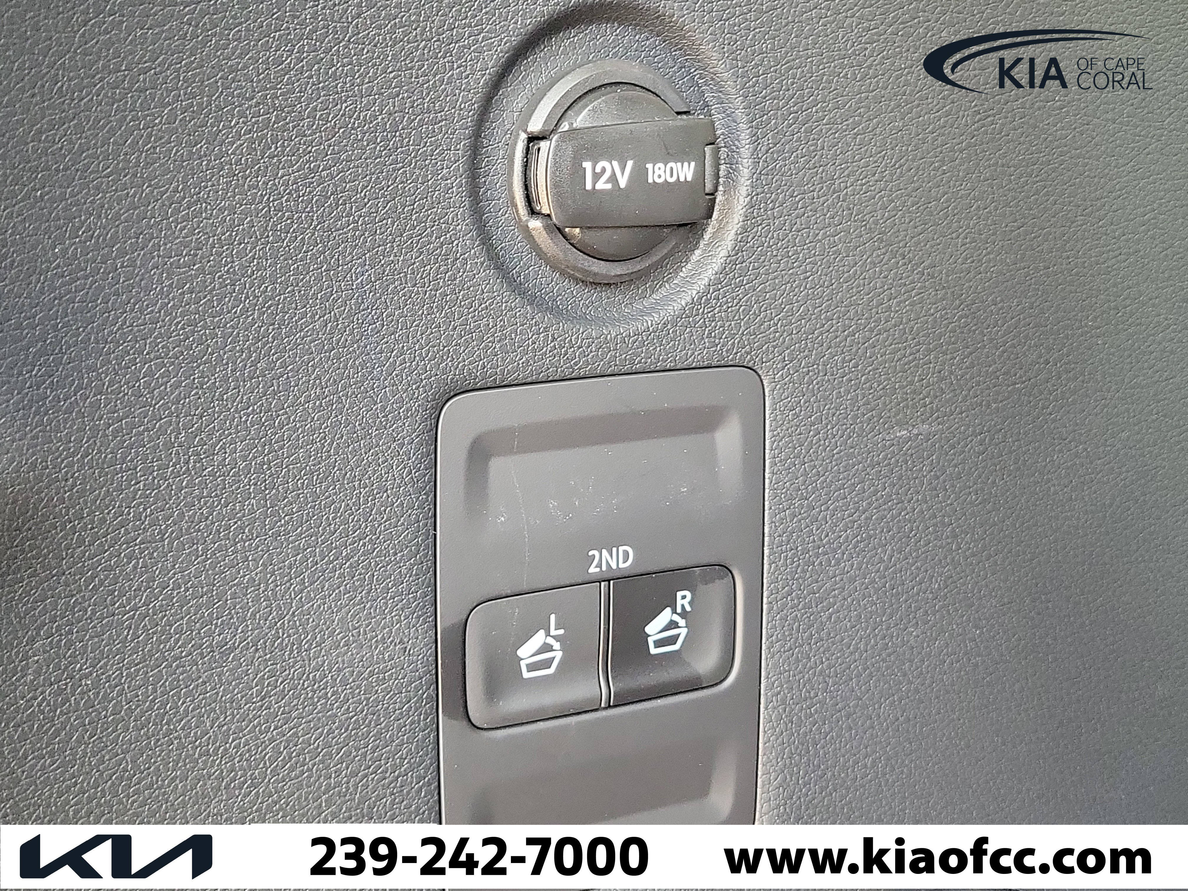 Used 2025 Hyundai Palisade SEL FWD image 11