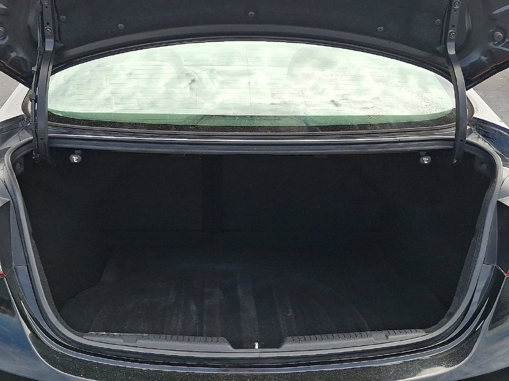 Used 2011 Hyundai Elantra GLS w/ Preferred Equipment Pkg 3 FWD image 28