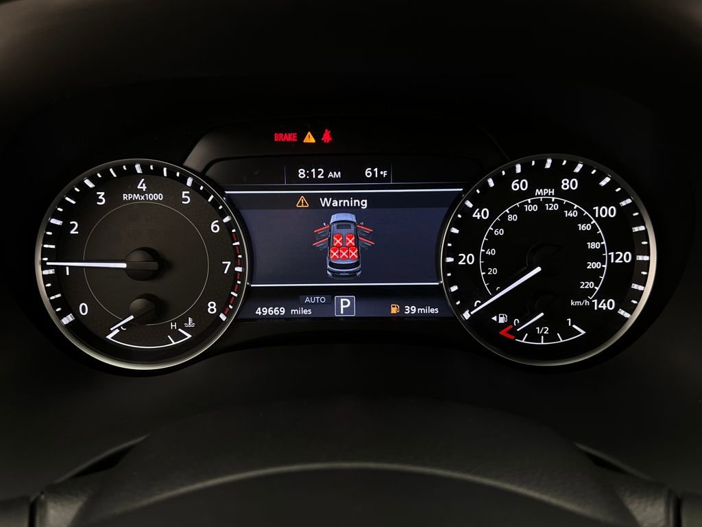 Used 2022 Nissan Armada SL w/ Captain's Chairs Package image 19