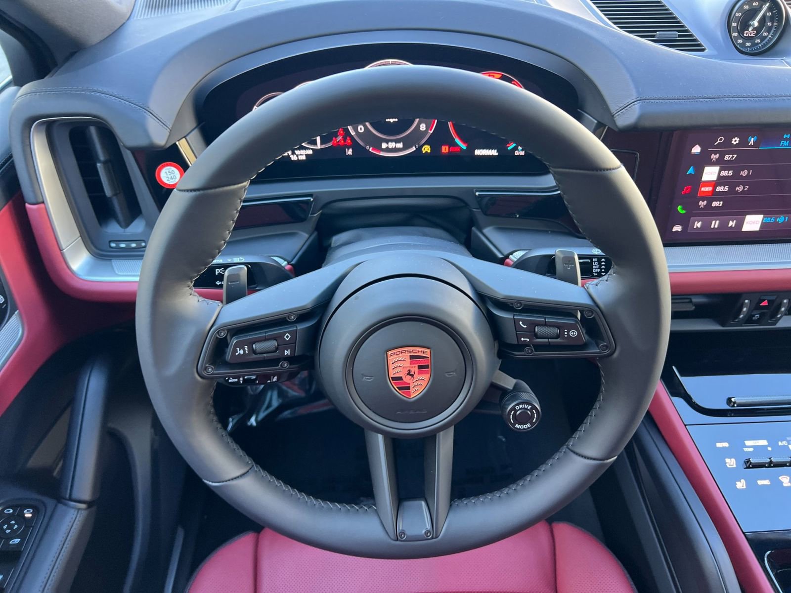 New 2026 Porsche Cayenne Coupe image 16