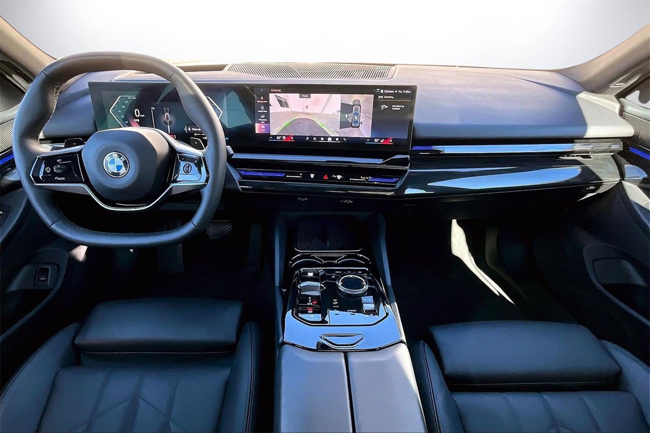 Used 2024 BMW 530i w/ Premium Package image 15