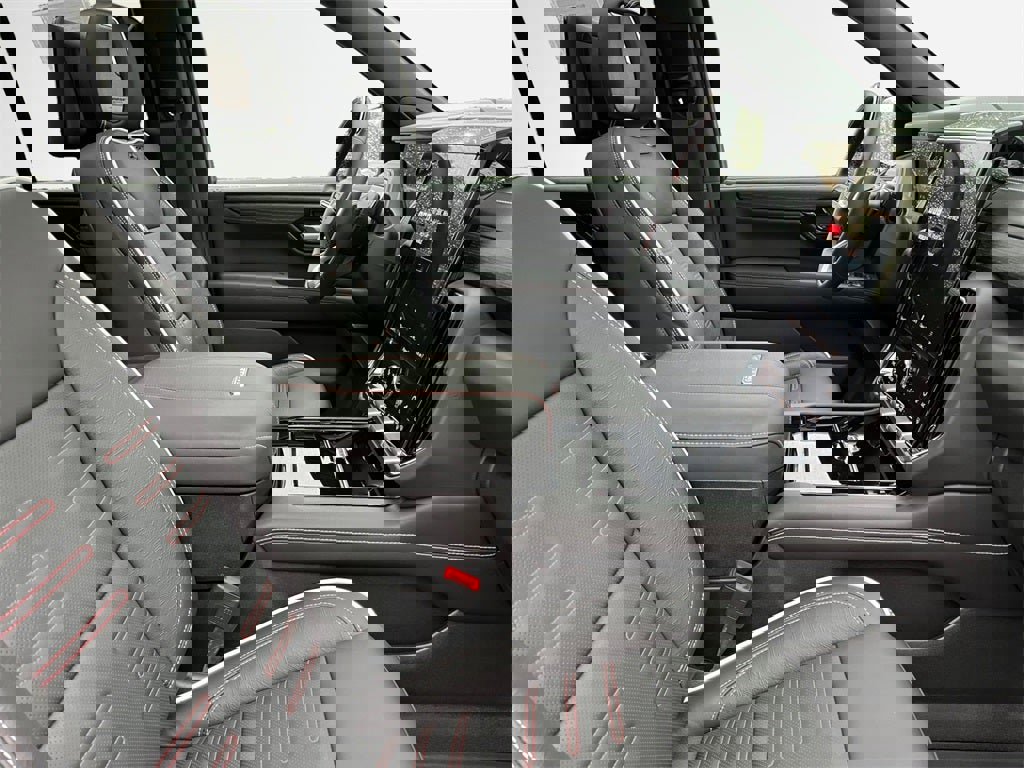 Used 2025 GMC Yukon AT4 Ultimate w/ LPO, Floor Liner Package image 27