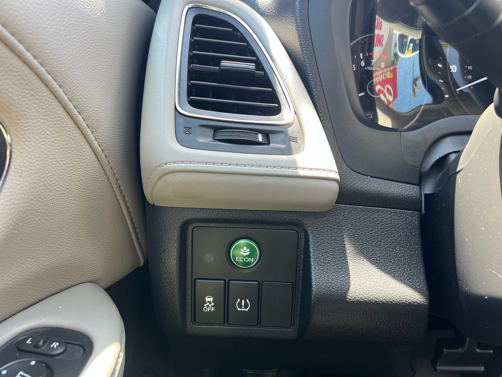 Used 2017 Honda HR-V EX-L image 20