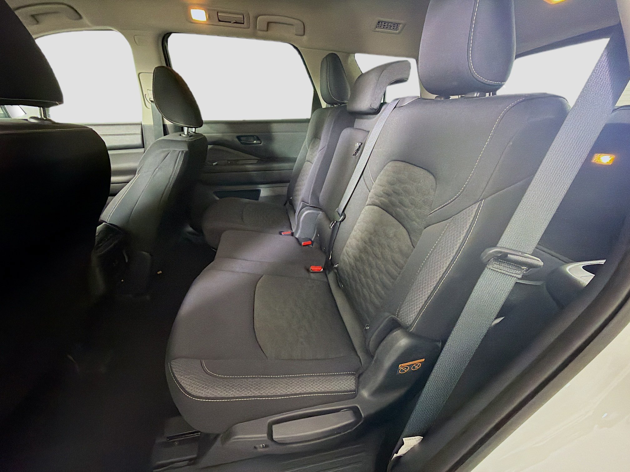 Used 2024 Nissan Pathfinder SV FWD image 26