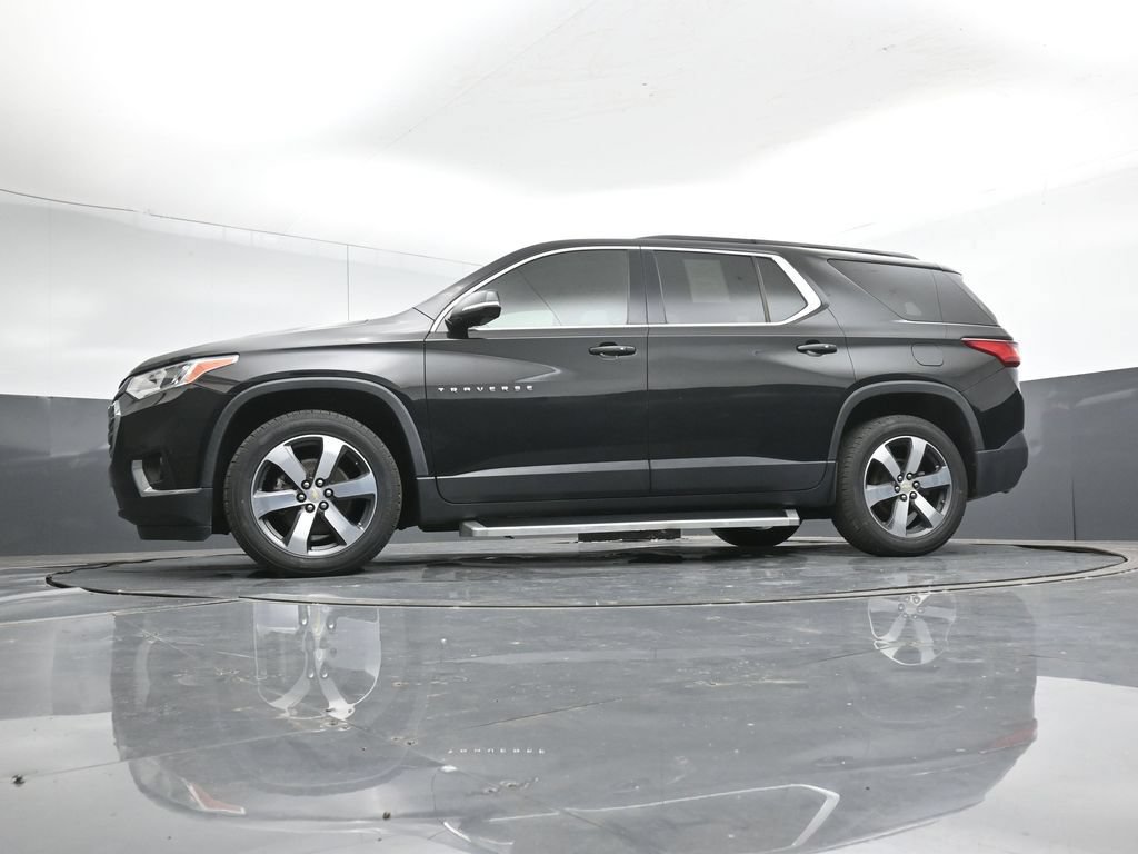 Used 2020 Chevrolet Traverse LT w/ LT Premium Package FWD image 43