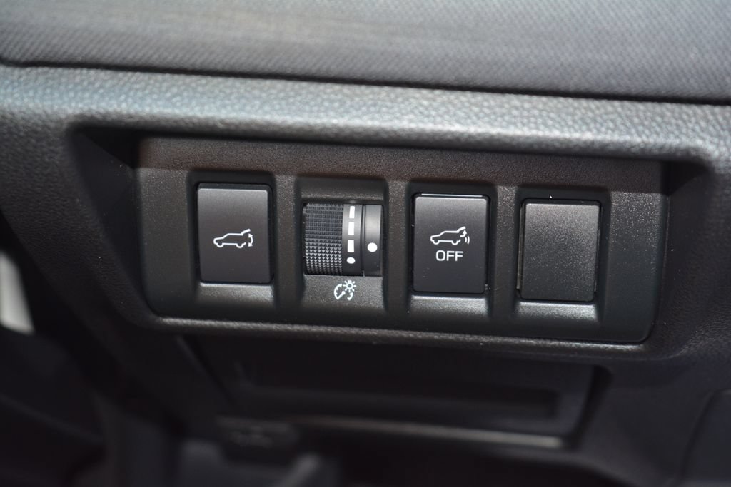 Used 2023 Subaru Outback Premium AWD/4WD image 17