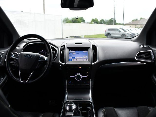 Used 2019 Ford Edge ST w/ Equipment Group 401A AWD/4WD image 15