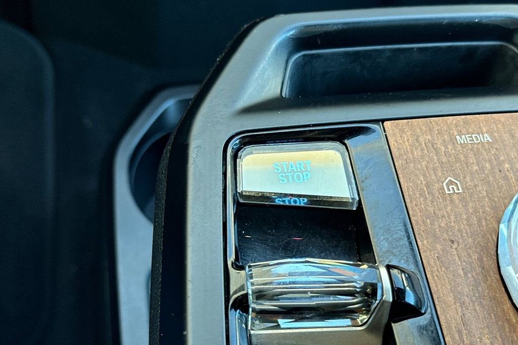 Used 2023 BMW iX M60 w/ Executive Package image 26