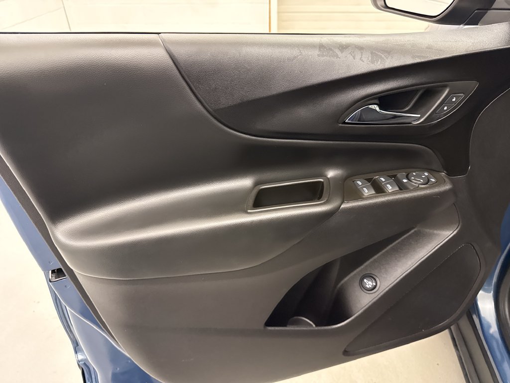 Used 2024 Chevrolet Equinox LT w/ LPO, Floor Liner Package AWD/4WD image 13