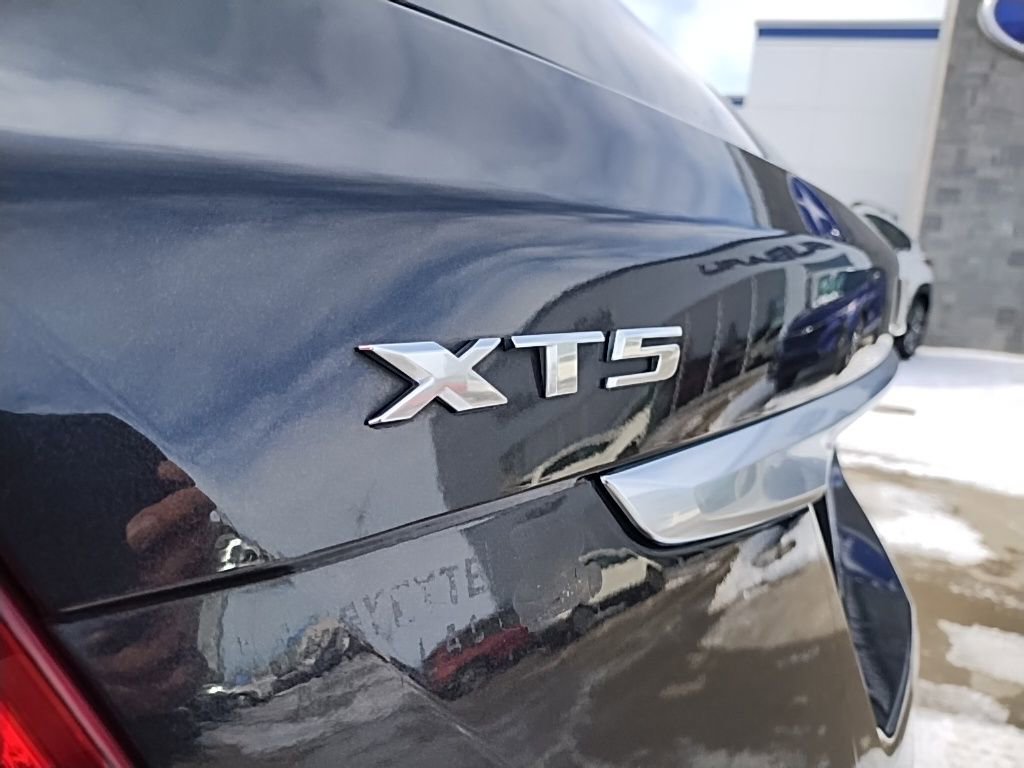 Used 2019 Cadillac XT5 Luxury FWD image 12