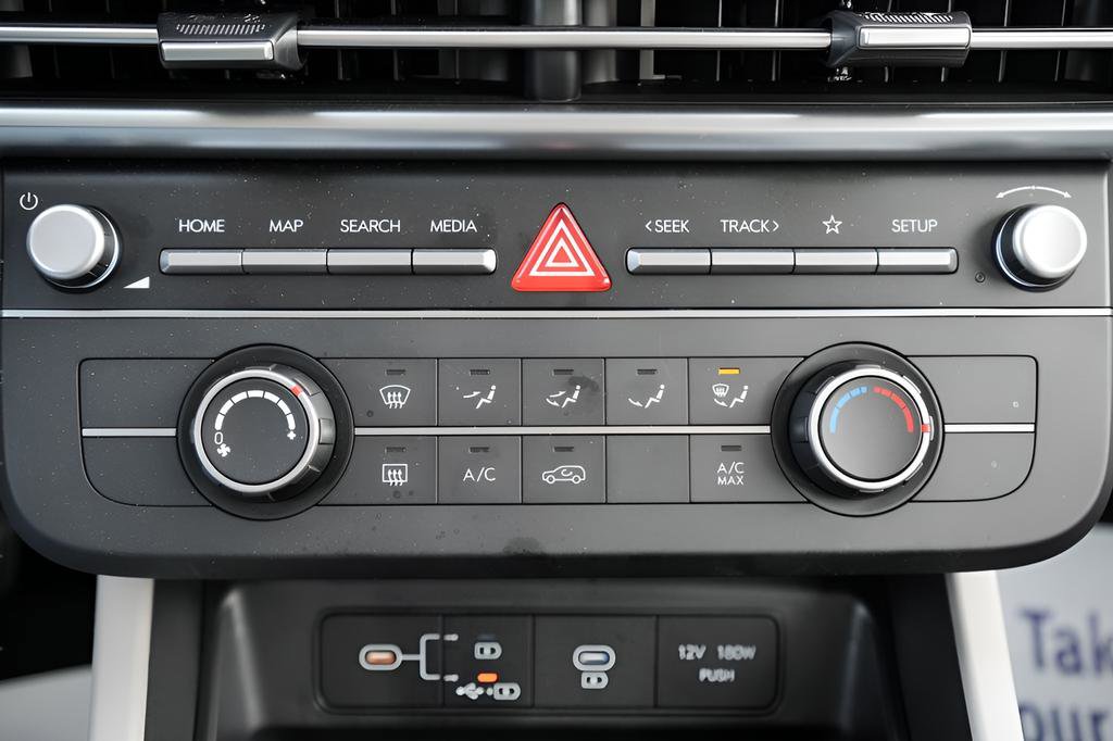 Certified 2026 Hyundai Tucson SE FWD image 32