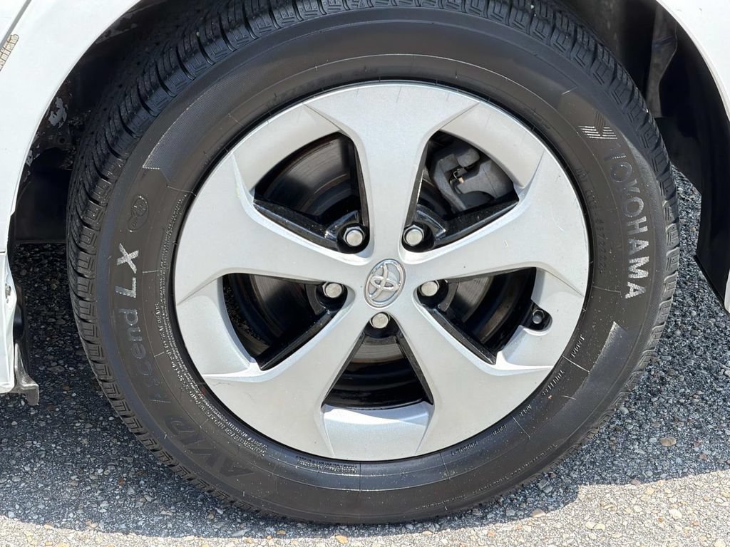 Used 2015 Toyota Prius Two FWD image 10