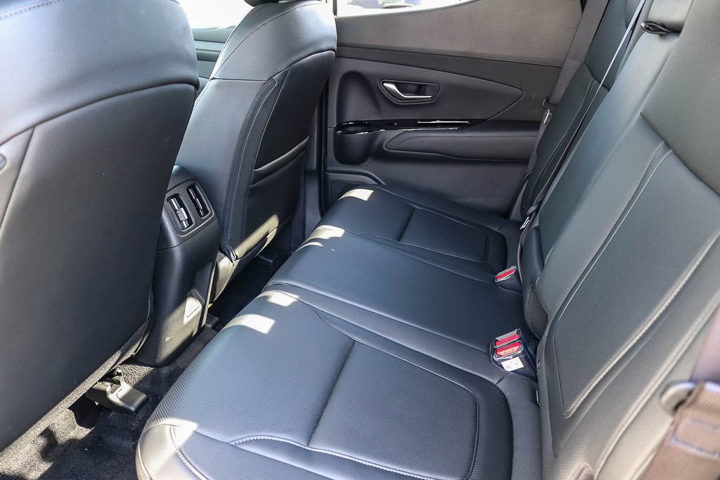 Used 2025 Hyundai Santa Cruz SEL FWD image 20