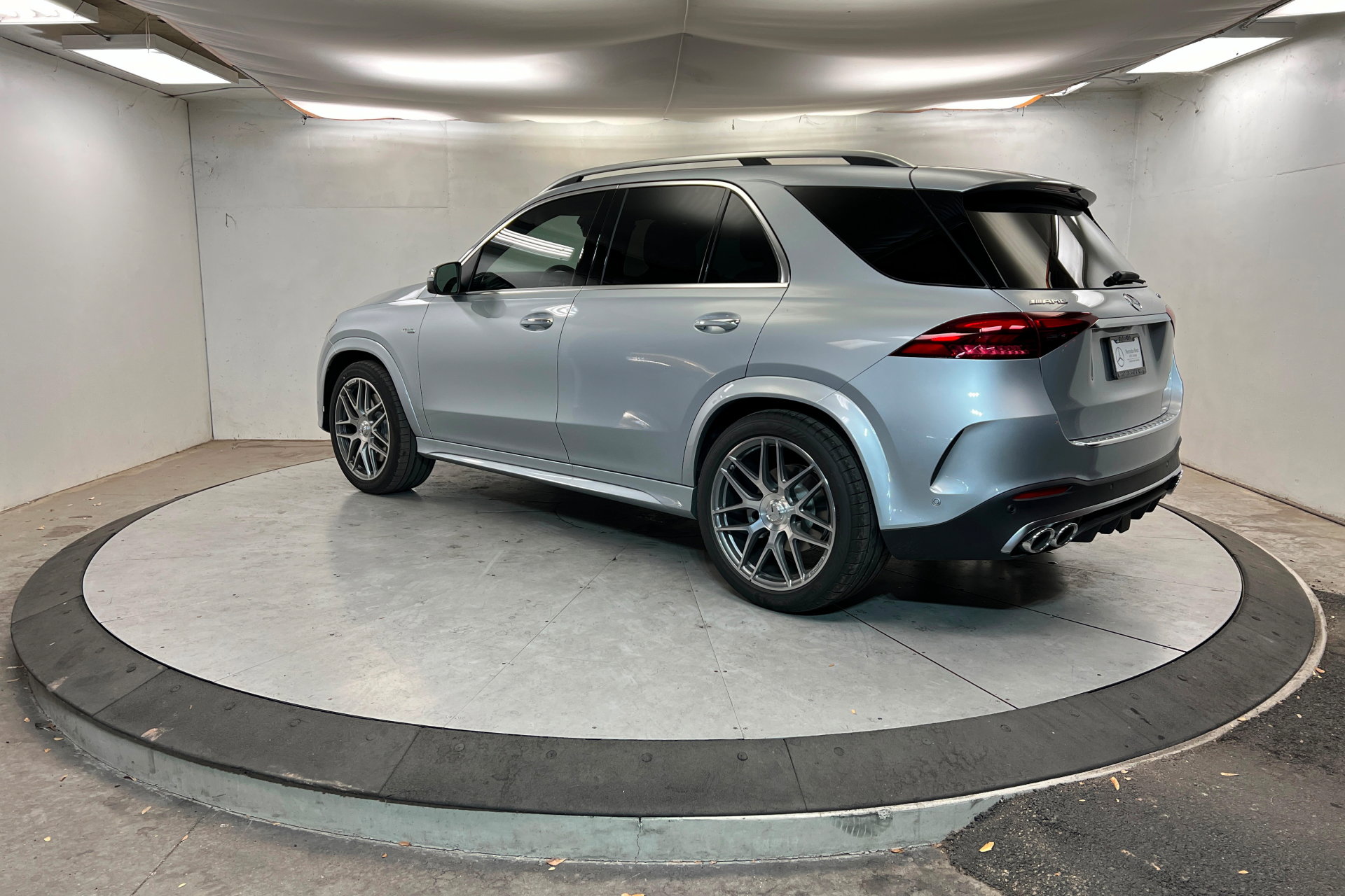 New 2026 Mercedes-Benz GLE 53 AMG 4MATIC image 3