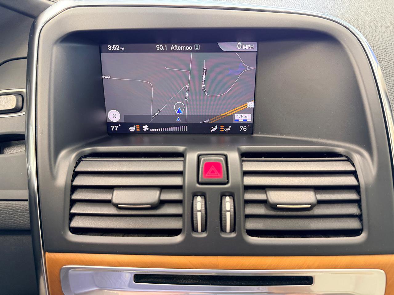 Used 2017 Volvo XC60 T5 Inscription w/ Preferred Option Package image 42