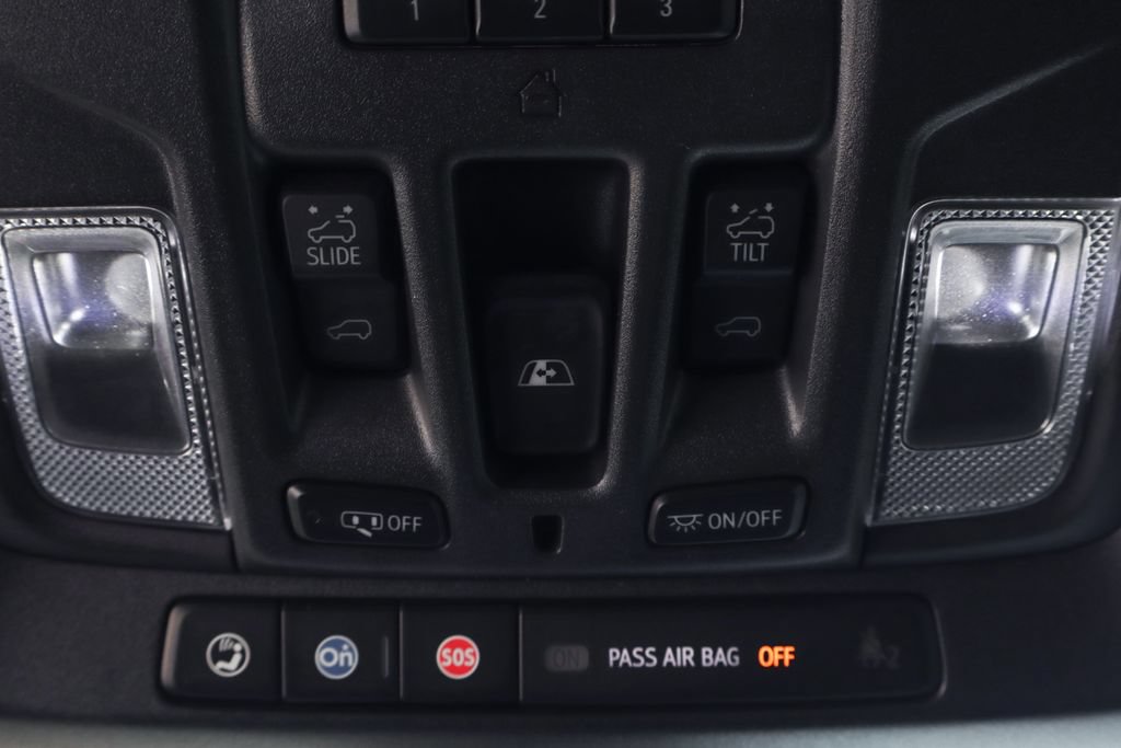 Used 2022 GMC Sierra 2500 AT4 w/ AT4 Premium Plus Package AWD/4WD image 34