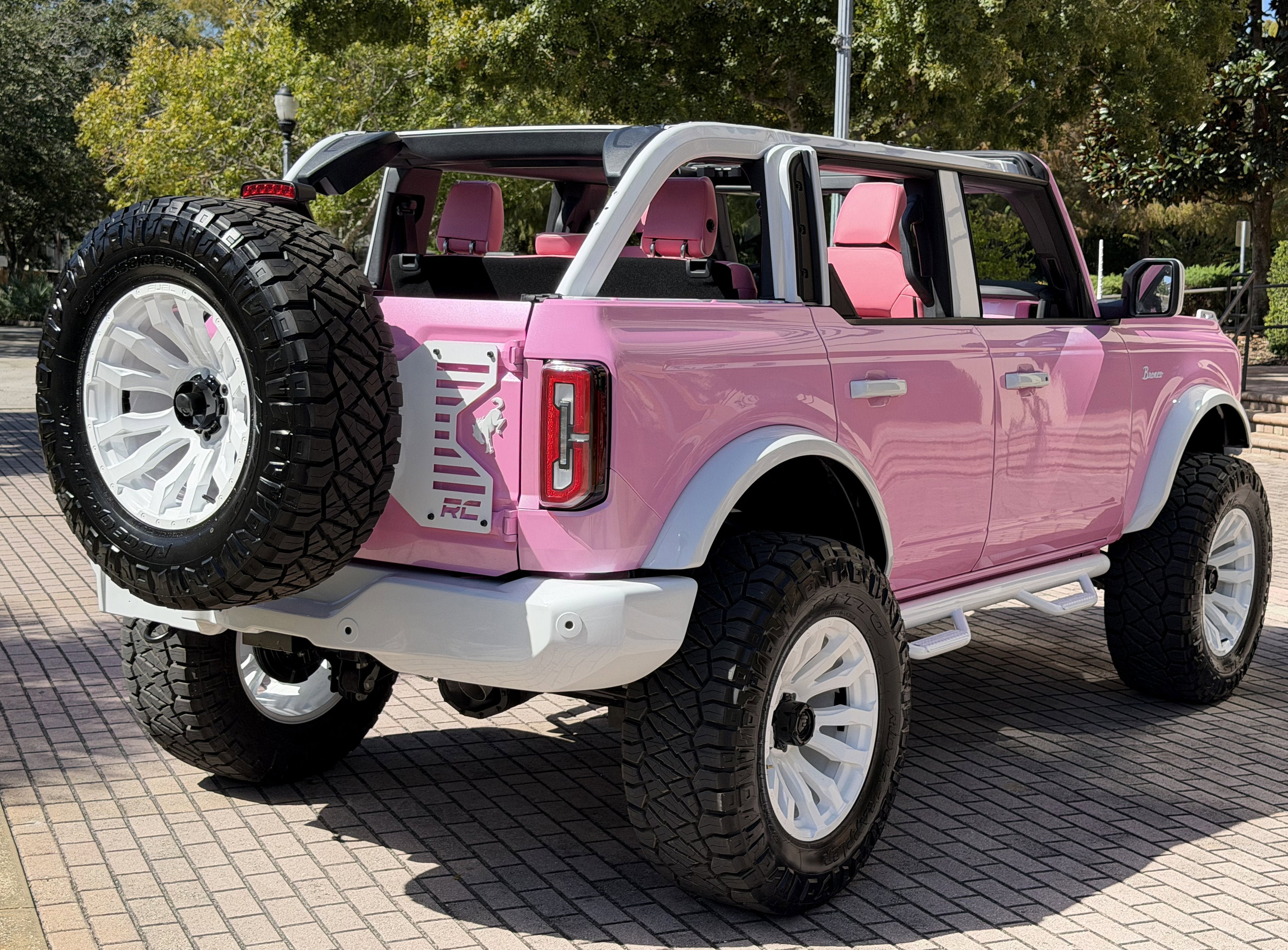 Used 2025 Ford Bronco Outer Banks AWD/4WD image 15