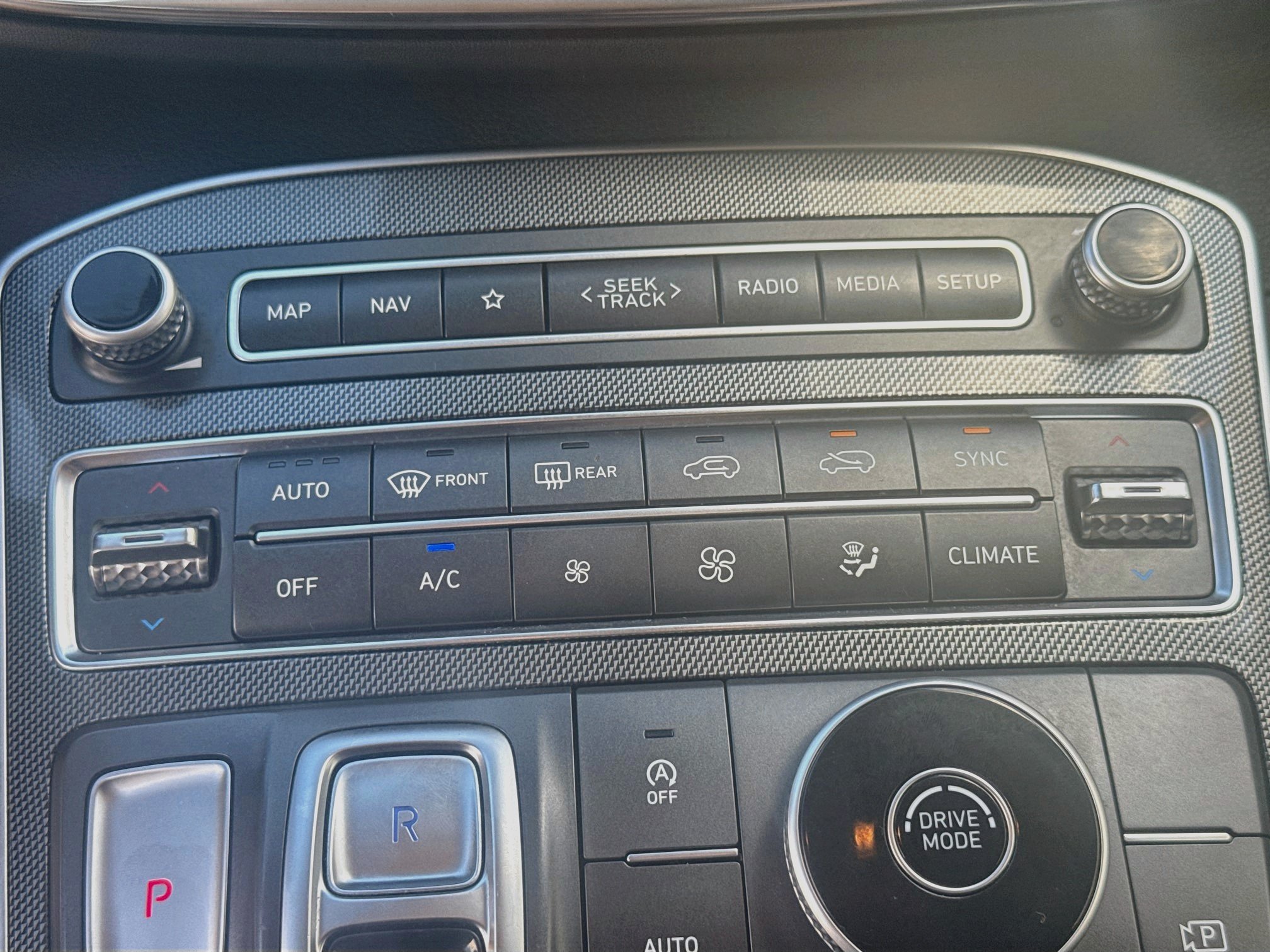 Used 2023 Hyundai Santa Fe SEL FWD image 12