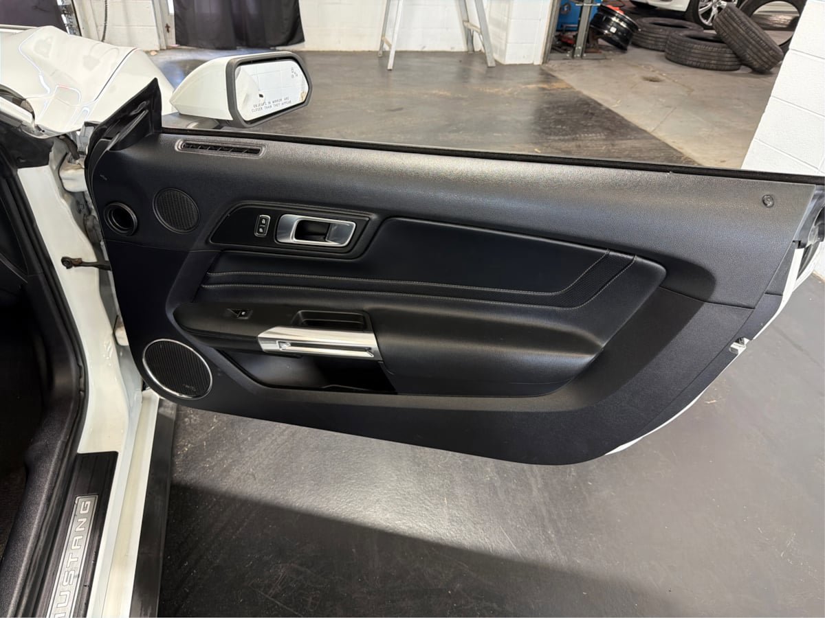 Used 2019 Ford Mustang GT Premium w/ Equipment Group 401A RWD image 25