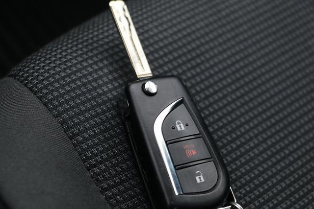 Used 2023 Toyota RAV4 LE image 28