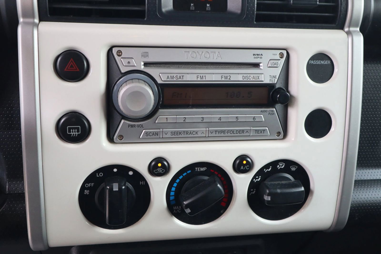 Used 2010 Toyota FJ Cruiser 4WD image 19
