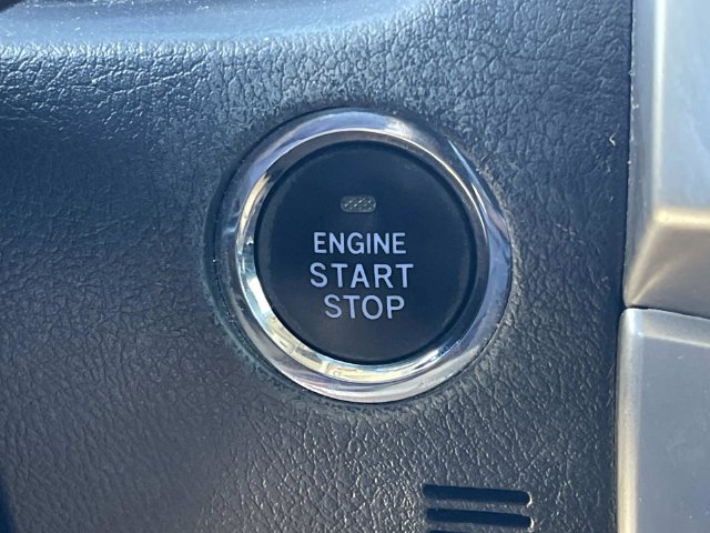 Used 2019 Toyota 4Runner Limited AWD/4WD image 41