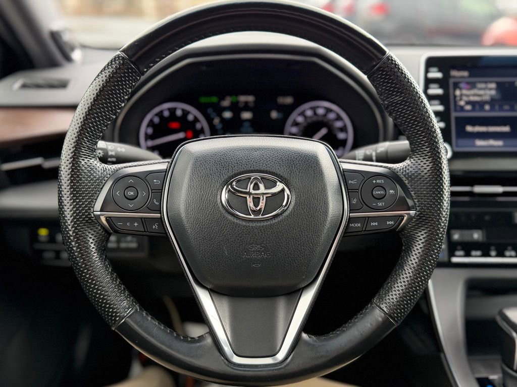 Used 2022 Toyota Avalon Limited w/ Advanced Safety Package FWD image 10