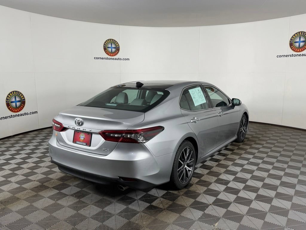 Used 2022 Toyota Camry XLE FWD image 18