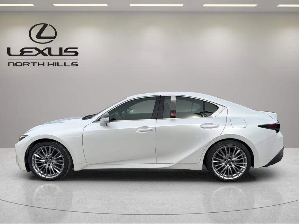 Certified 2022 Lexus IS 300 AWD w/ Premium Package image 9