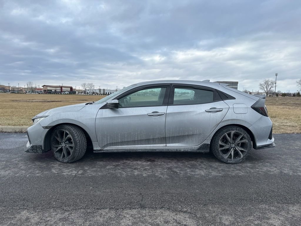 Used 2017 Honda Civic Sport image 6