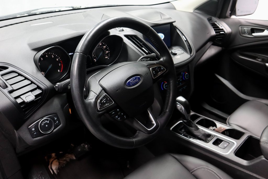 Certified 2019 Ford Escape SEL image 24