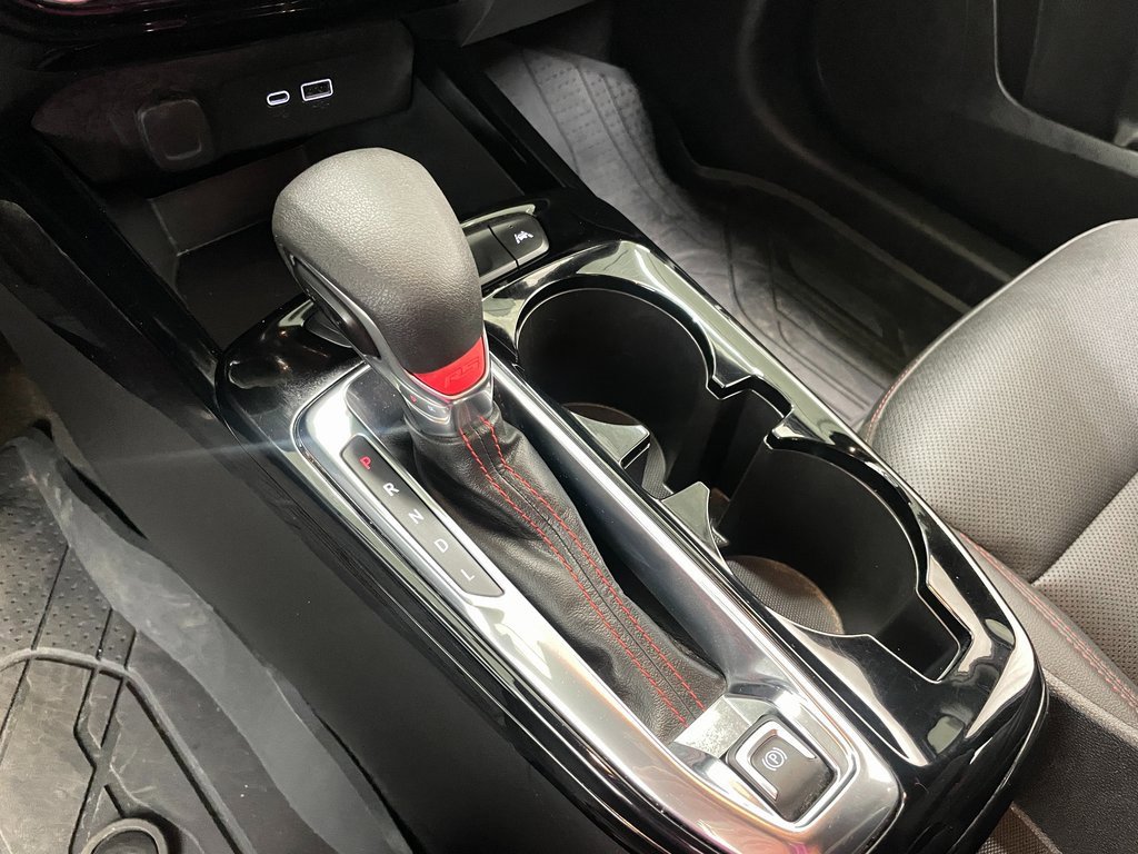 Certified 2025 Chevrolet Trax RS w/ Driver Confidence Package image 31