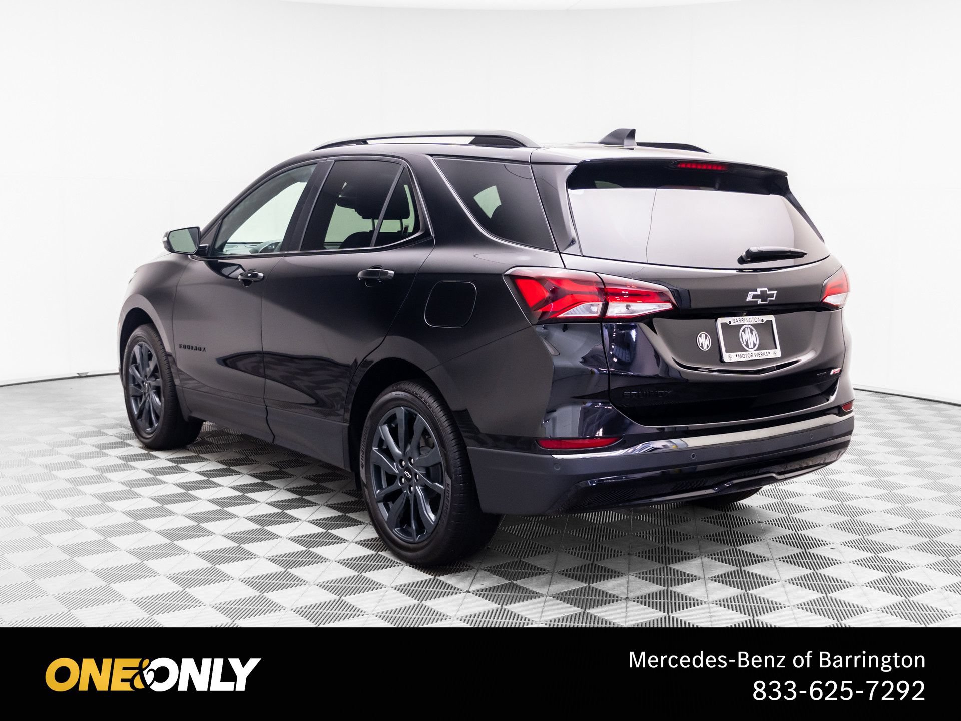 Used 2023 Chevrolet Equinox RS w/ RS Leather Package AWD/4WD image 3