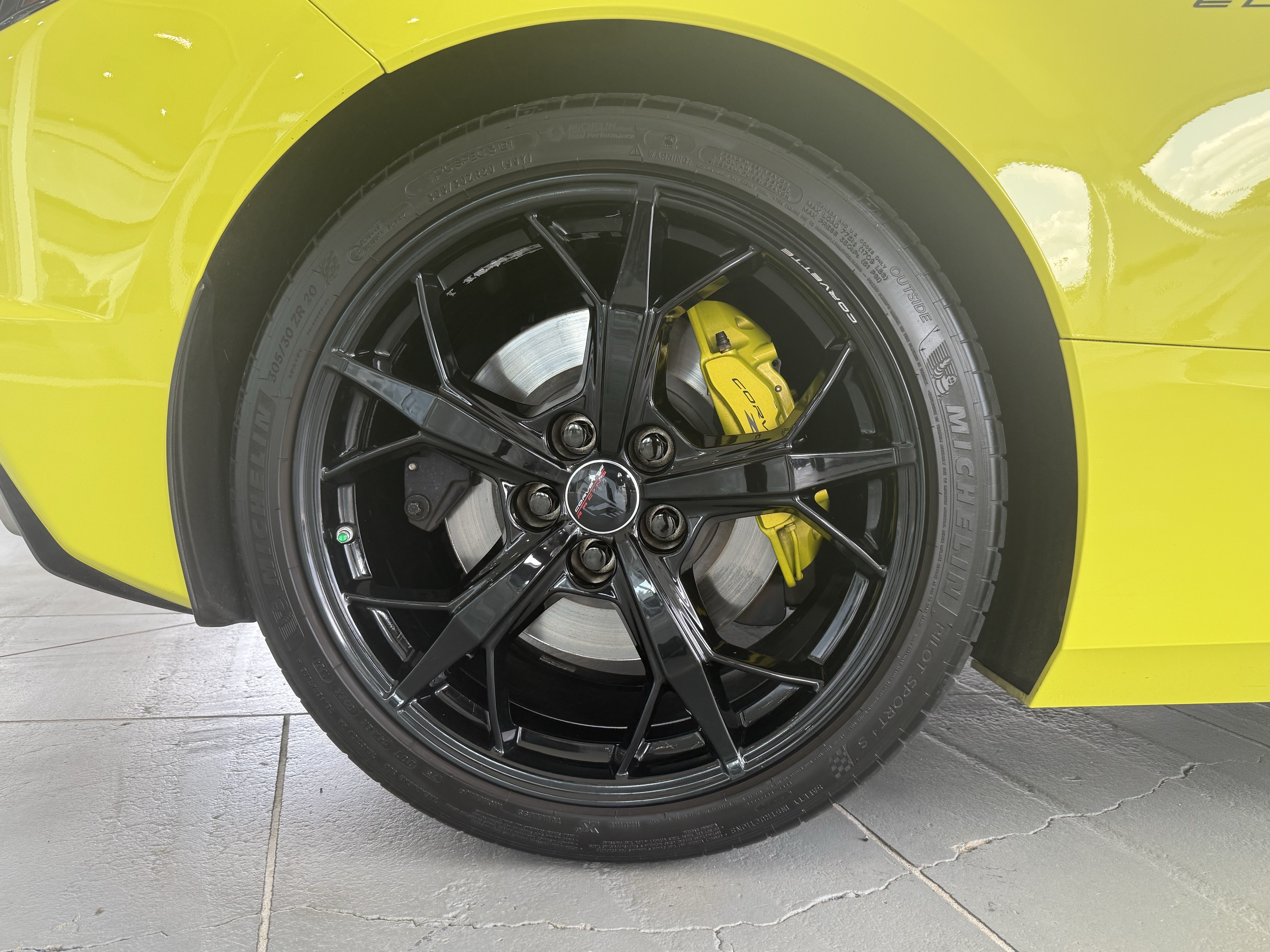 Used 2022 Chevrolet Corvette Stingray Premium Conv RWD image 17