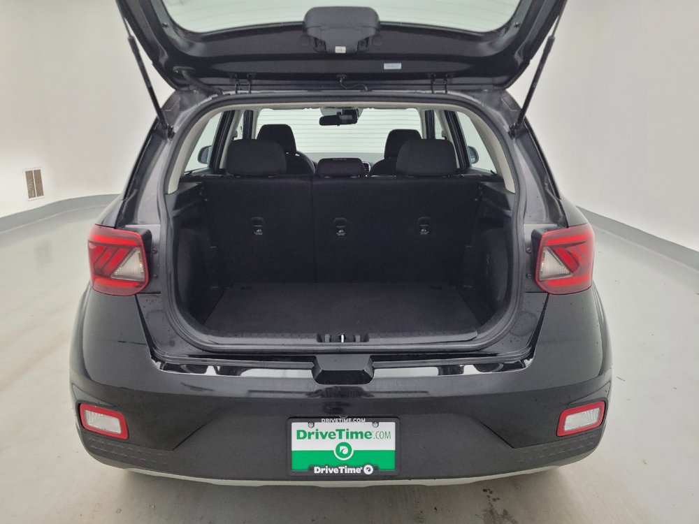 Used 2025 Hyundai Venue SE FWD image 29